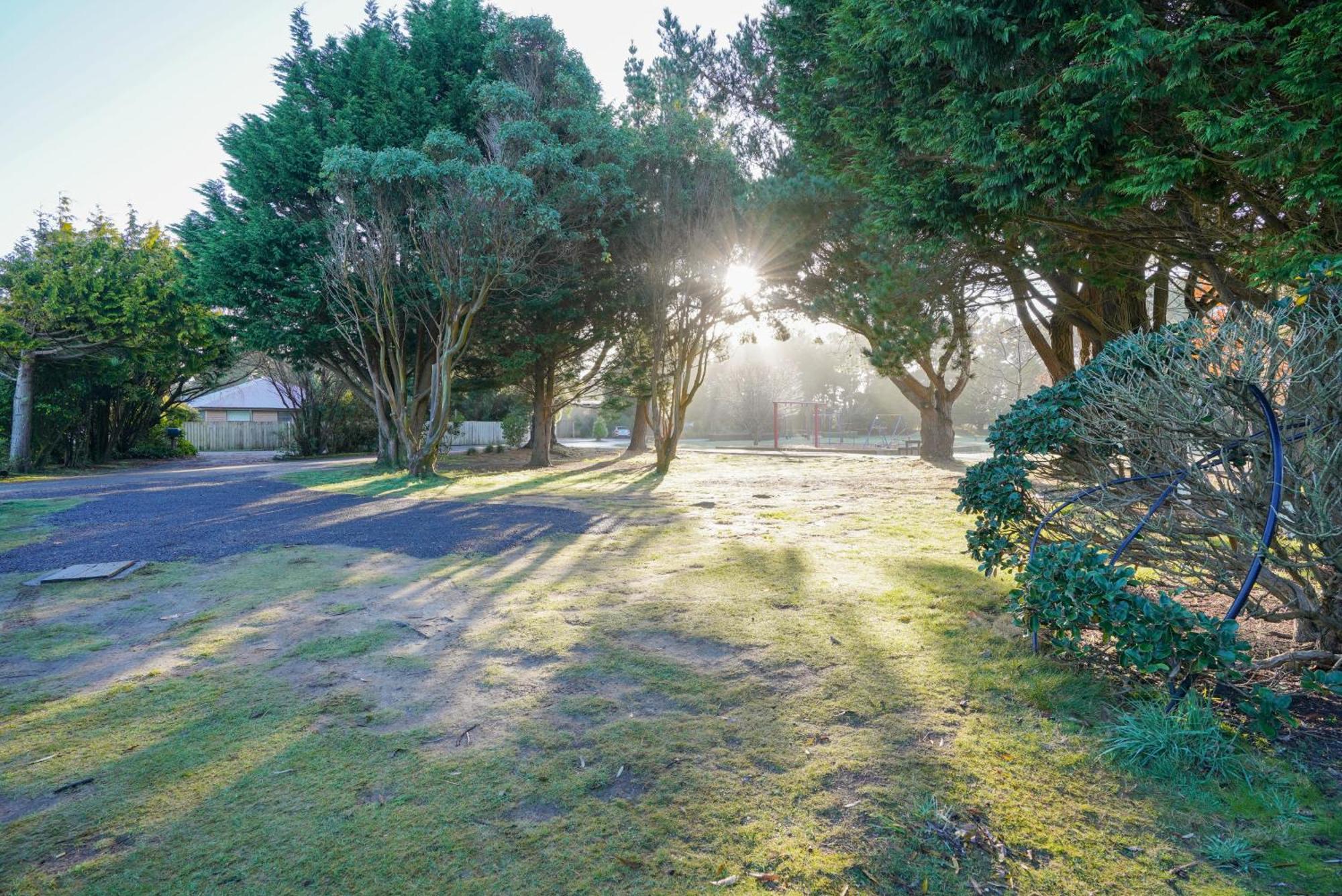 Beach Road Holiday Park Otatara Exterior photo